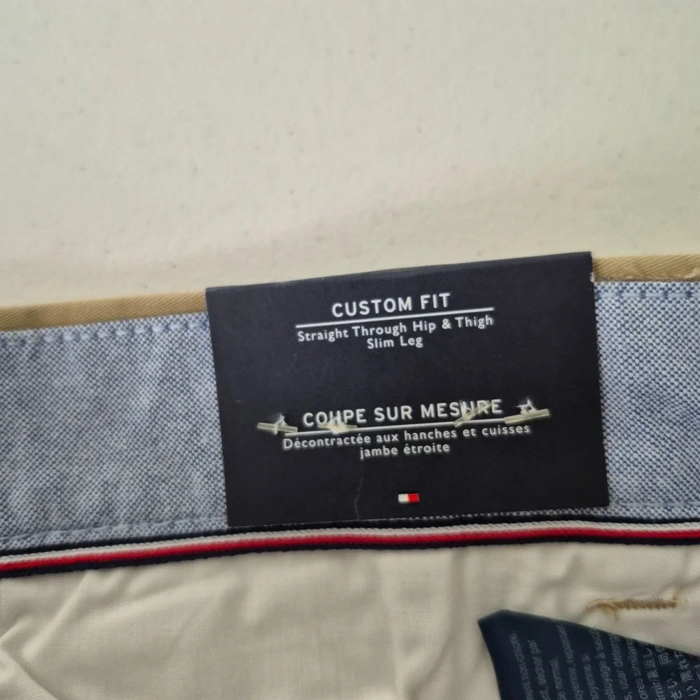 Tommy Hilfiger THFLex  Custom Fit Pants Mens 38x30Tan Twill Chino Preppy New